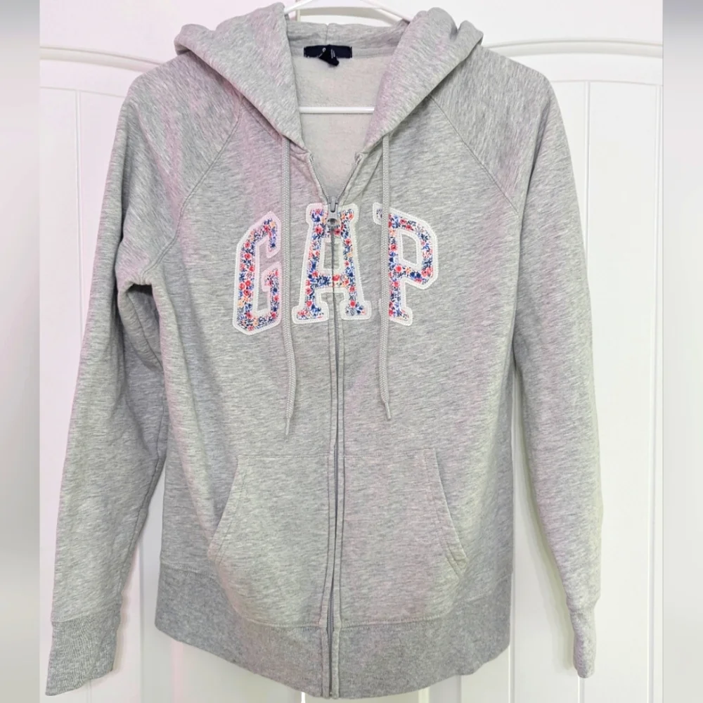 GAP Heather Gray Zip-Up Hoodie with Floral Logo (Large EC) - Picture 2 of 7
